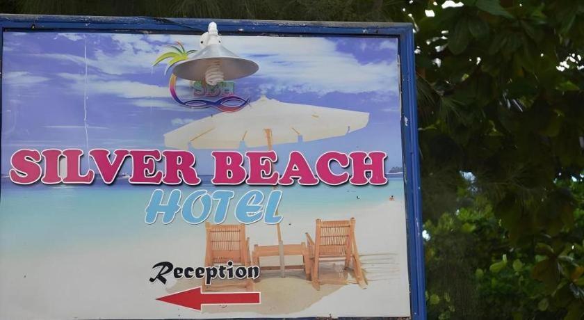 Silver Beach Hotel Trincomalee Exterior foto