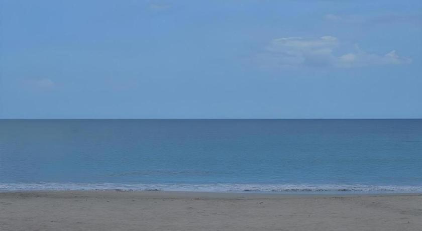 Silver Beach Hotel Trincomalee Exterior foto